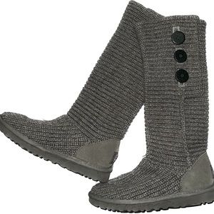 UGG Women’s Cardi Boots in Grey, Size 8 EUC
